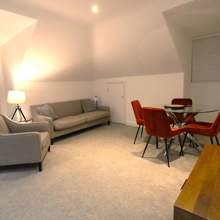 No 10 @Short Stays Basingstoke Ngoại thất bức ảnh