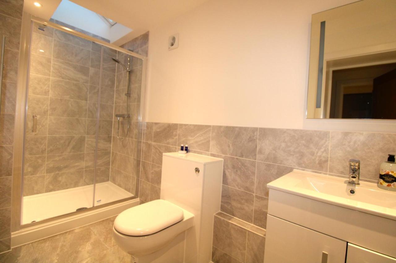 No 10 @Short Stays Basingstoke Ngoại thất bức ảnh